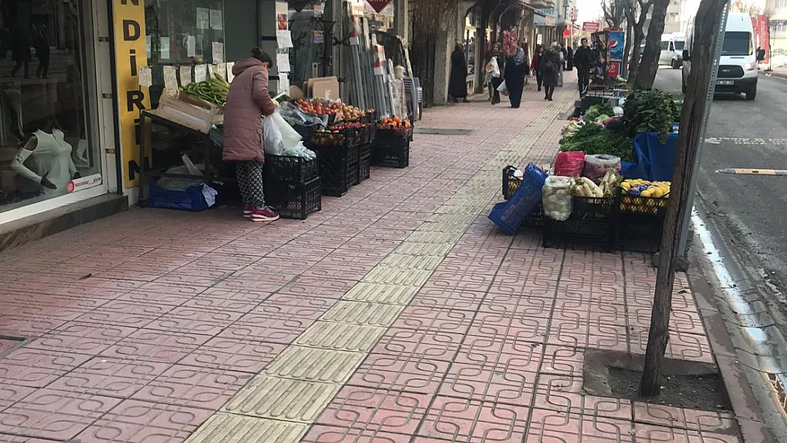 Siirt'te Kaldırım Lobisi!