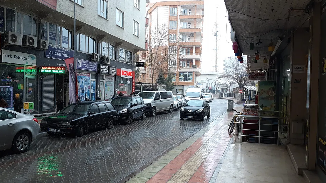 Yeni Yılın İlk Karı Siirt'e Düştü