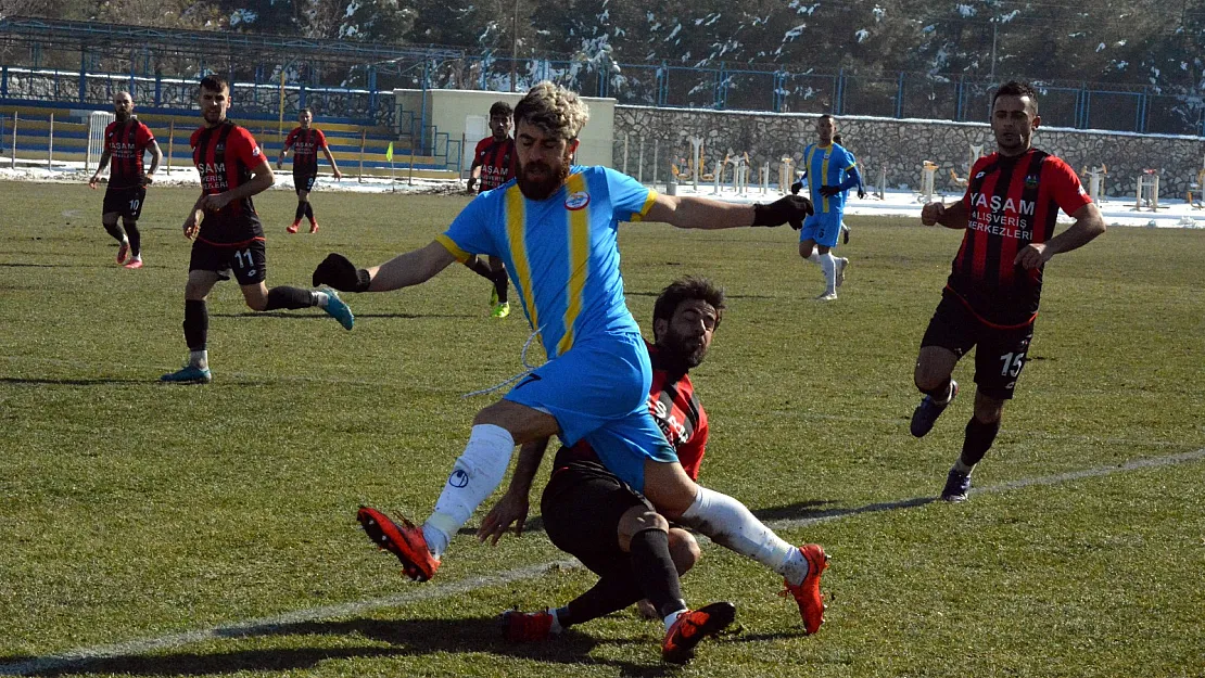 Siirt Spor Seyircisi Önünde Zorlanmadı