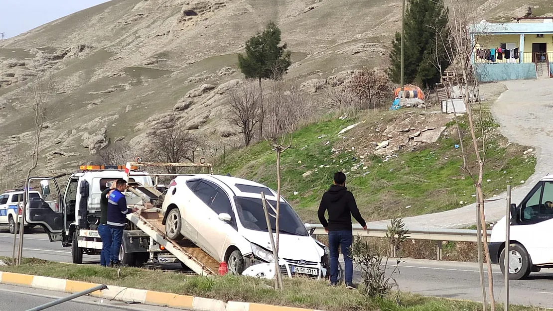 Siirt'te Trafik Kazası: 1 Yaralı