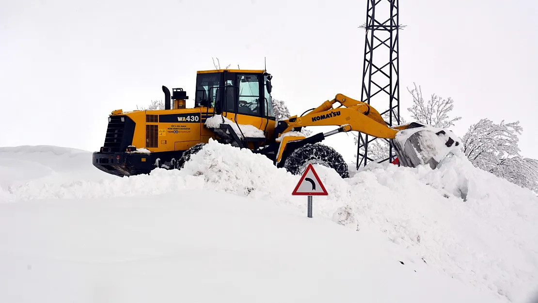 Siirt'te 265 Köy Yolu Ulaşıma Kapandı