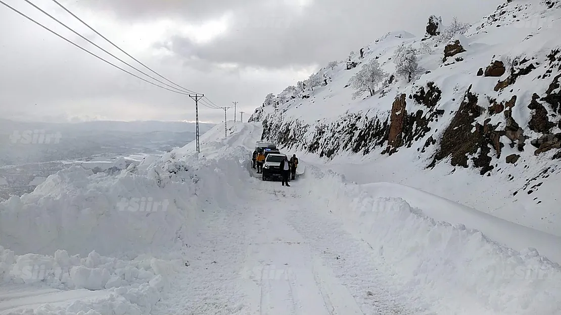 30 Köy Yolu Ulaşıma Kapandı