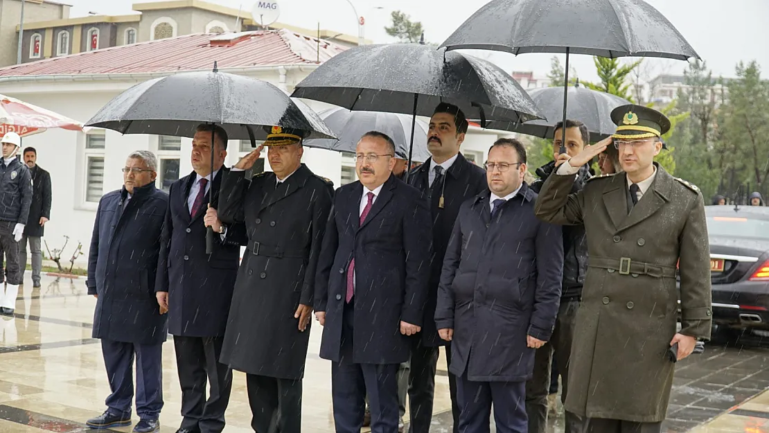 Siirt'te 18 Mart Şehitleri Anma Günü Töreni Düzenlendi