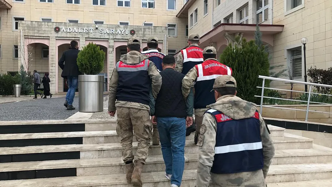 Çeşitli Suçlardan Aranan 2 Kişi Siirt'te Yakalandı