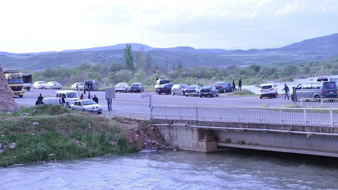 Siirt Milletvekili Ören'den Su Altında Kalan Başur Yoluna İlişkin Açıklama