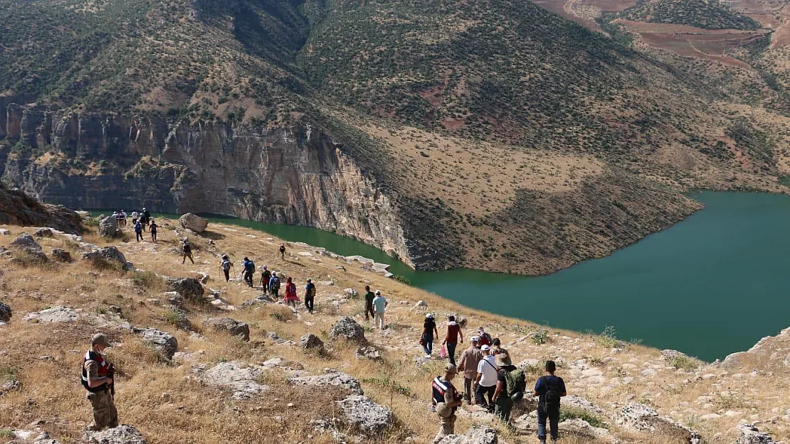 Siirt'te 3500 Yıllık Yolda Doğa Yürüyüşü Yapıldı