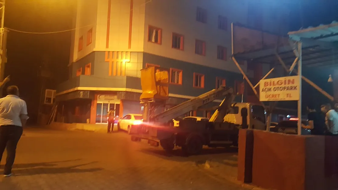 Siirt'te Kapanan Özel Hastanede Yangın