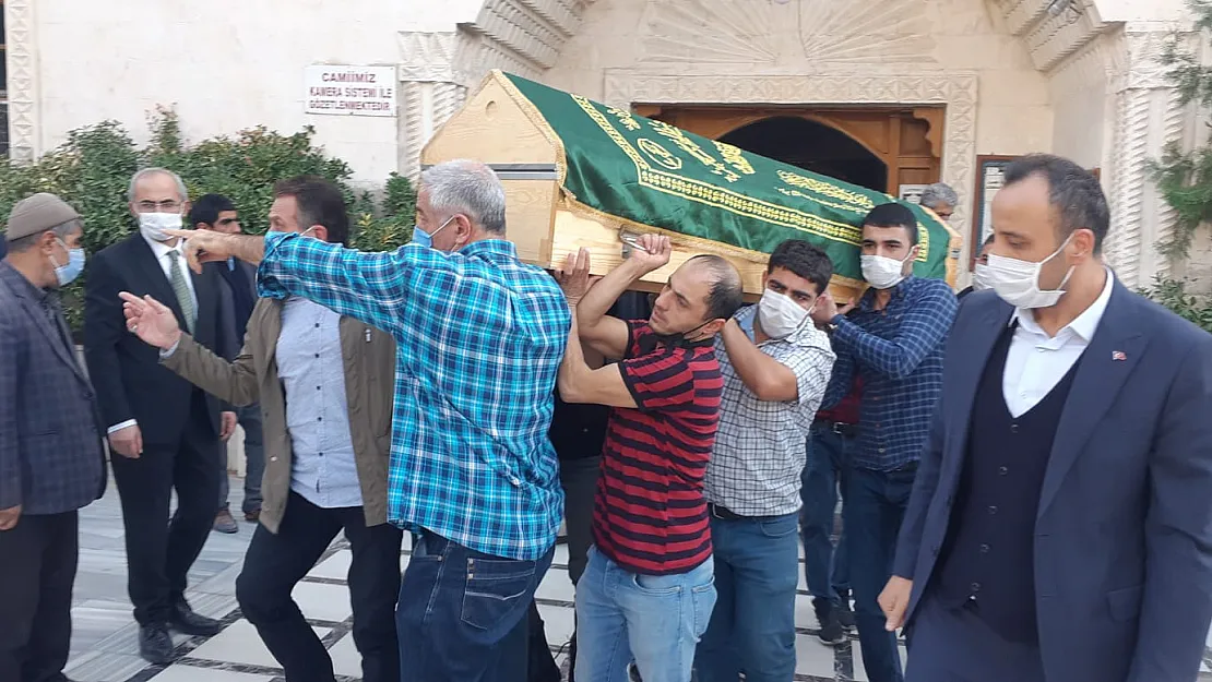 Siirtli Gazeteci Yazar Metin Arıtürk Son Yolculuğuna Uğurlandı