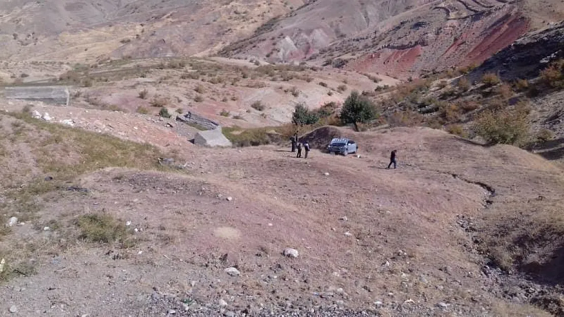 Siirt'te Araç Şarampole Devrildi: 1 Ağır Yaralı