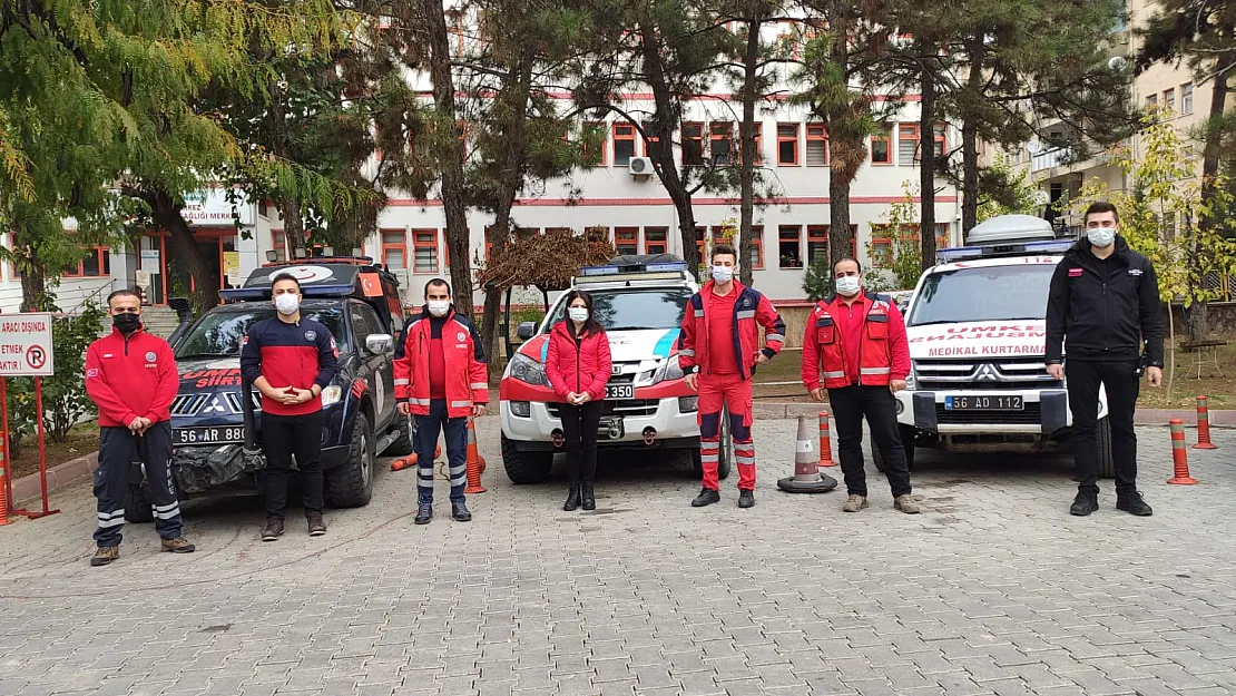 Siirt UMKE Ekibinden İzmirli Depremzedelere Destek