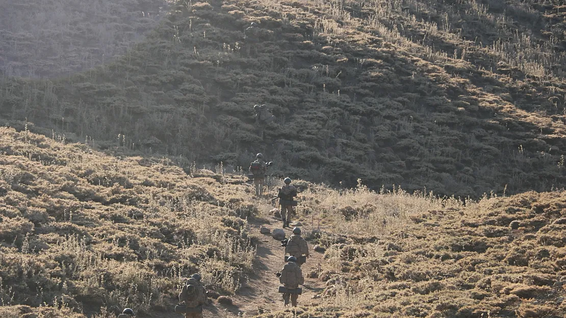 Siirt'te PKK'ya Ait Barınak ve Sığınaklar İmha Edildi