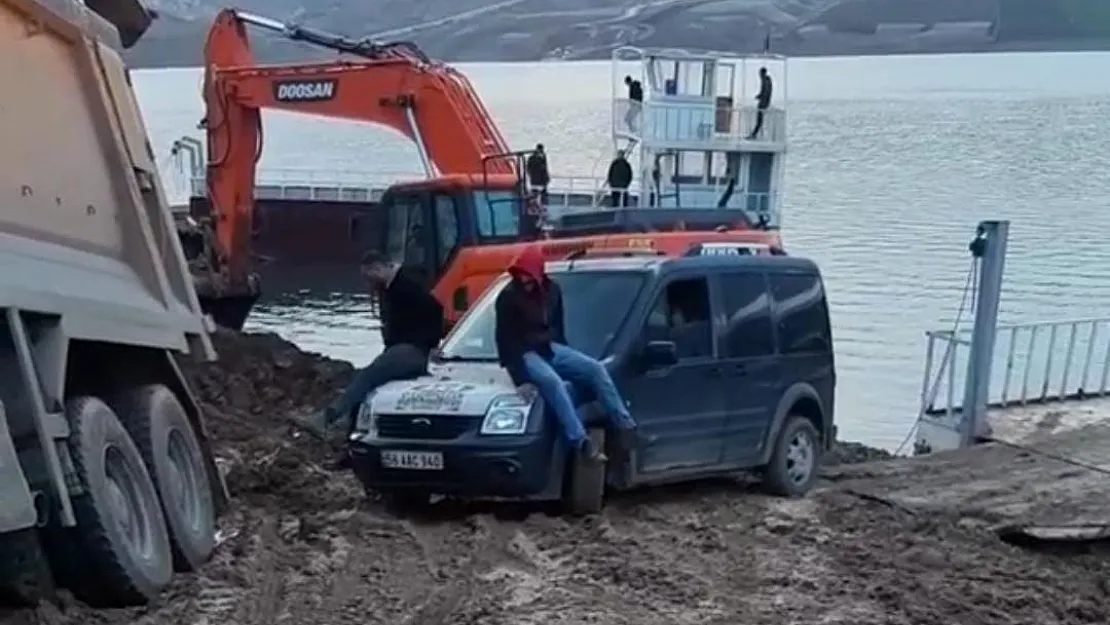 Yolları 2 Saat Uzayan Köylülerin Yol Çilesine Bir Yenisi Eklendi!