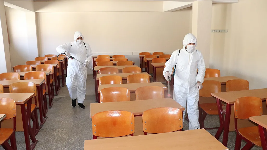 Siirt Belediyesi Koronavirüsle Mücadeleyi Aralıksız Sürdürüyor