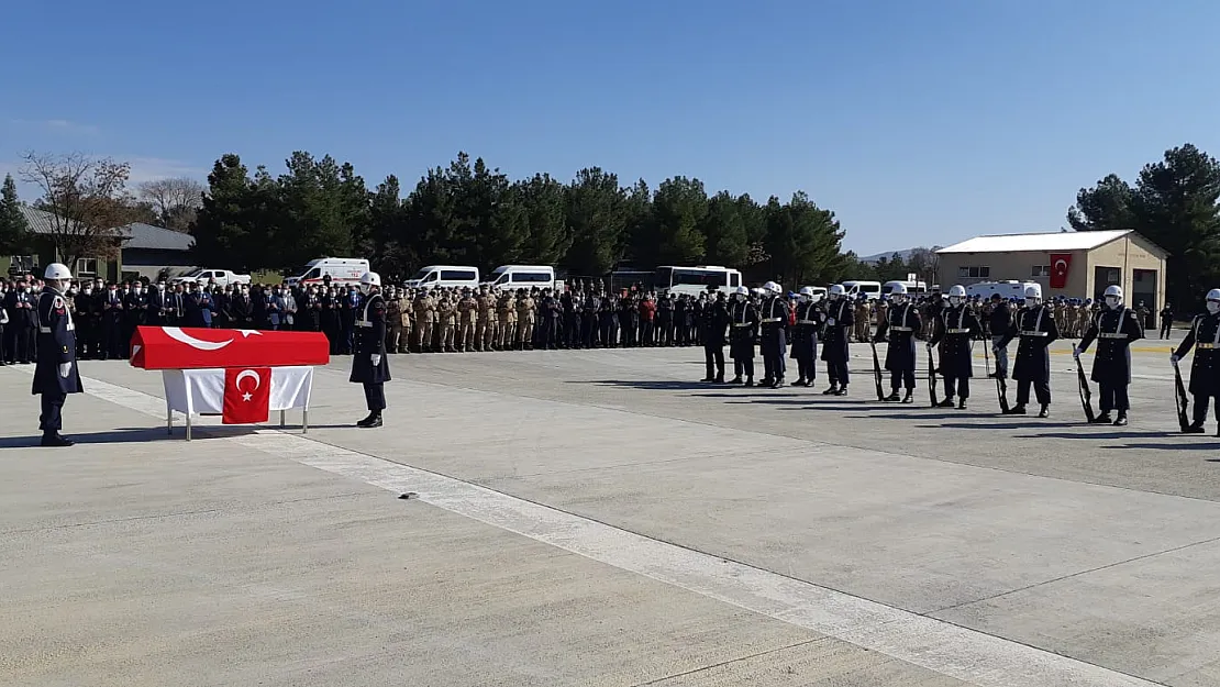 Gara Şehidi Süleyman Sungur Son Yolculuğuna Uğurlanıyor