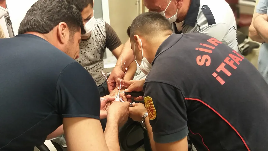 Siirt'te Küçük Çocuğun Somun Anahtarı İle Oyunu Kötü Bitti