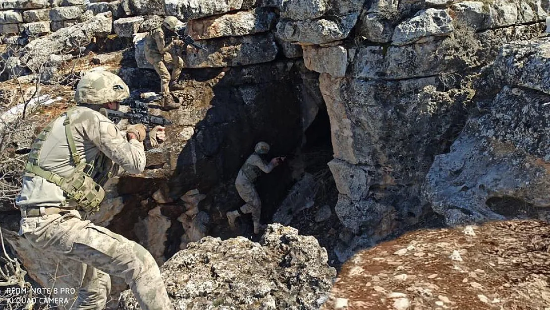 Siirt'te PKK'ya Ait Mühimmat ve Patlayıcılar Ele Geçirildi