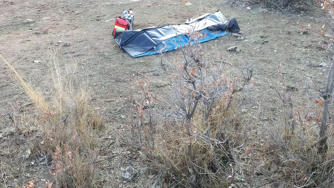 Siirt'te Kayalıklardan Düşen Şehit Çocuğu Hayatını Kaybetti