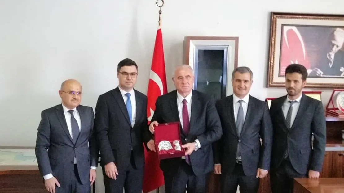 Yargıtay Onursal Başkanı ve Kamu Başdenetçisi Mehmet Akarca Siirt Adliyesini Ziyaret Etti