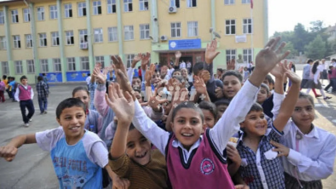 Yeni Eğitim Öğretim Yılı Yarın Başlıyor! 20 Milyon Öğrenci Dersbaşı Yapıyor!