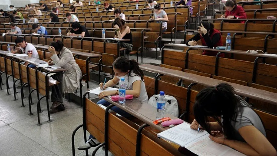 YKS Sonuçları Açıklandı! Peki Kaç Kişi Tam Puan Alarak Birinci Oldu? İşte Sınav Verileri