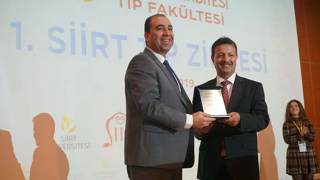 Siirt'te Tıp Zirvesi Düzenlendi