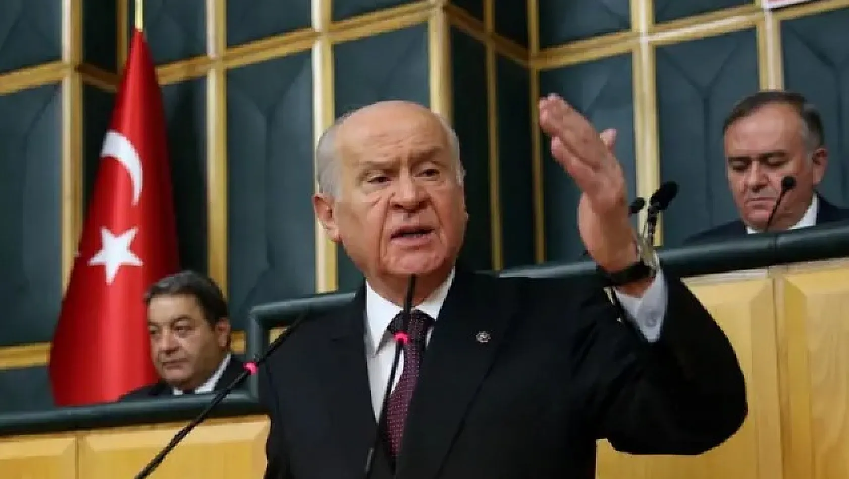 Bahçeli'den Öcalan'a çağrı: Örgütünün tasviye edileceğini ilan et