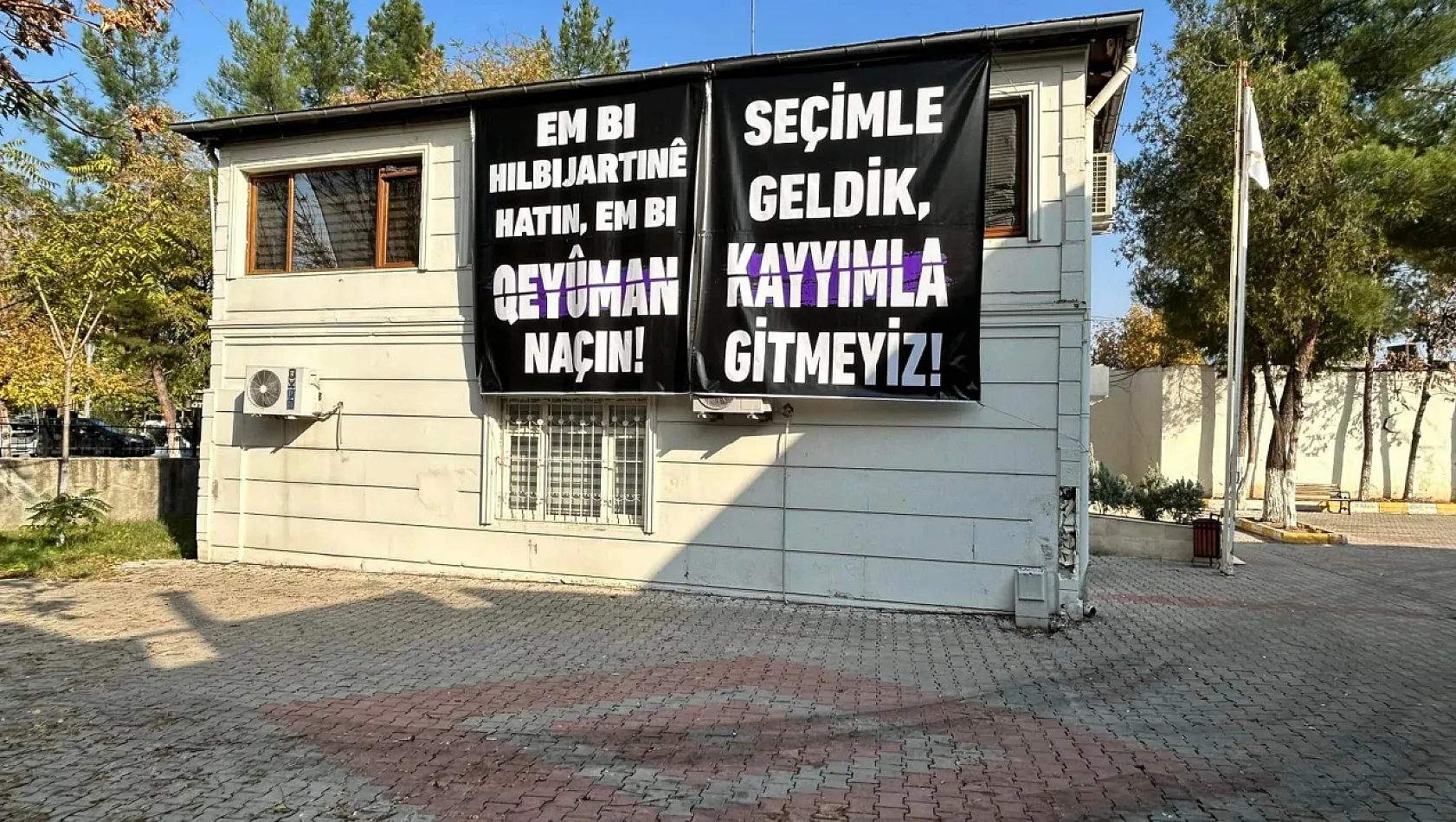 Kurtalan Belediyesi'nden Kayyumlara Tepki: Seçimle Geldik, Kayyımla Gitmeyiz