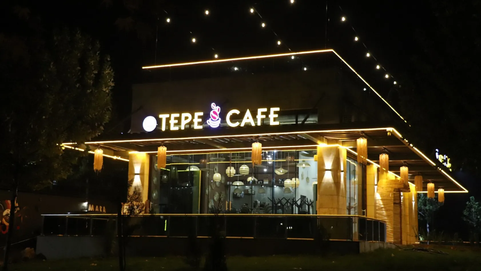 Siirt Belediyesi Kızlar Tepesi'nde Yeni Kafe Açıyor: Tepe Cafe Hizmete Açılıyor