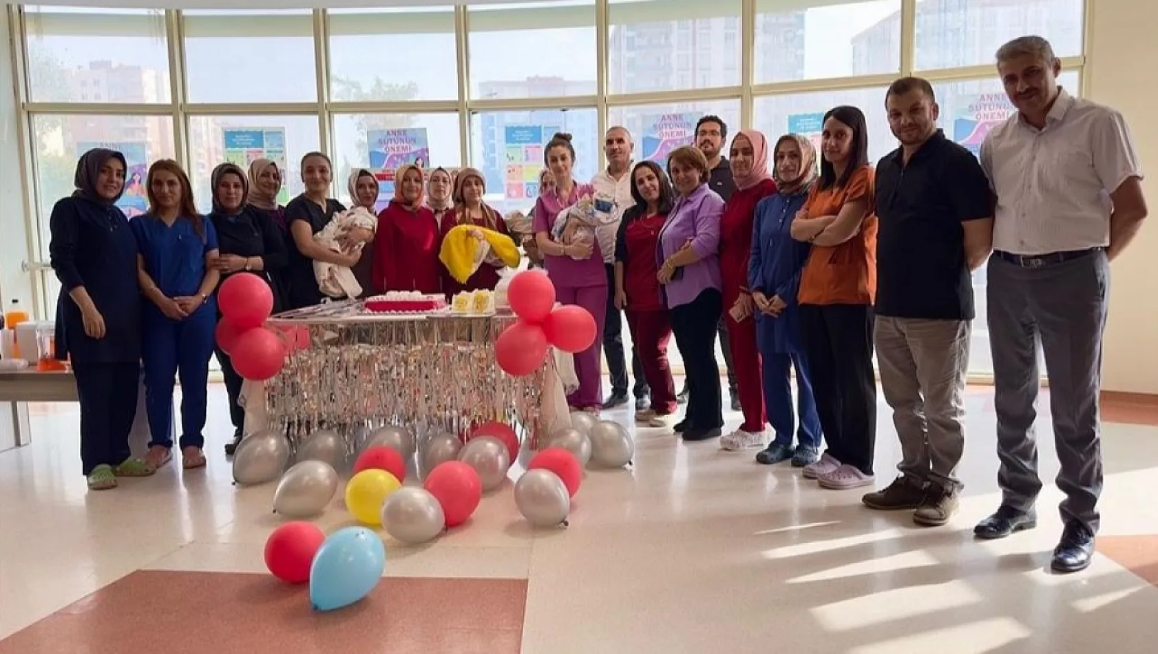 Siirt Eğitim ve Araştırma Hastanesi'nde Anne Sütü Farkındalığı İçin Emzirme Haftası Etkinliği Düzenlendi