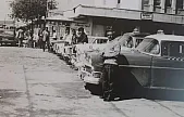 Siirt'in İlk Taksi Durağından Tarihi Kare: 1970'li Yıllardan Hatıra Fotoğrafı Ortaya Çıktı