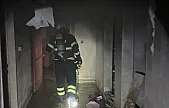 Siirt Kurtalan'da Polis Lojmanlarında Yangın: 13 Kişi Dumandan Etkilendi