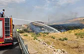 Siirt'te Anız Yangını Korkuttu: İtfaiye Zamanında Müdahale Etti