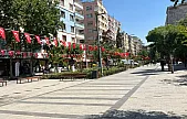 Siirt'te Termometre 41 Hissedilen İse 45 Dereceyi Gösteriyor: Sokaklar Boş Kaldı, Uyarılar Yapıldı
