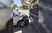 Siirt'te Trafik Kazası: Otomobil ile Kamyon Çarpıştı