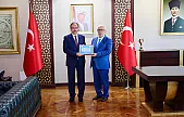 Vali Kızılkaya'dan Kurban Vekâletini Türkiye Diyanet Vakfı'na Verdi