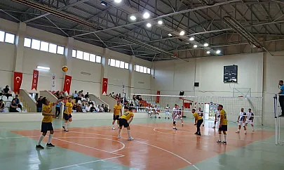 Baykan'da Kurumlar Arası Voleybol Turnuvası Başladı