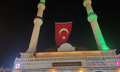 Cumhurbaşkanı Erdoğan'ın Çağrısı Üzerine Siirt Belediyesi'nden Bayrak Seferberliği