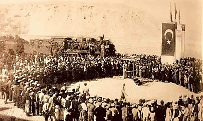 Kurtalan'da 1944 Yılında Başlayan İlk Tren Seferlerine Ait Fotoğraflar Ortaya Çıktı