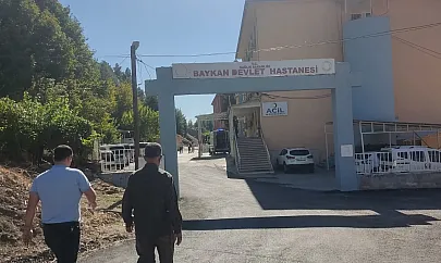 Siirt Baykan'da Bıçaklı Kavga Büyüdü: Baba-Oğul ve 2 Kişi Yaralandı