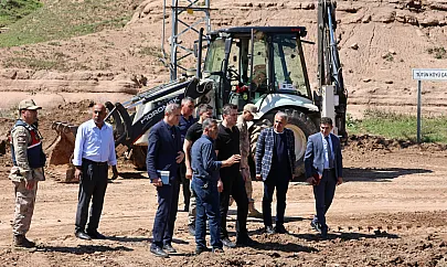 Siirt Kırsalında Altyapıya Güçlü Dokunuş! Hikmet Deryalar: Siirt'in Yol Haritasını Kırsala Taşıyoruz