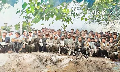 Siirt'te 1949 Yılından Kalma Nadir Hatıra Fotoğrafı Ortaya Çıktı