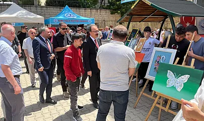 Siirt'te Çocuk Evleri El Sanatları Sergisi Açıldı: Minik Ellerden Büyük Eserler