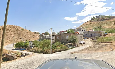 Siirt'te İki Köyde Muhtarlık Ara Seçimi Yapıldı: Seçmenler Sandık Başına Gitti