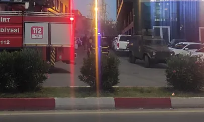Siirt'te İntihar Girişiminde Bulunan Şahıs İkna Edilerek Polis Ekiplerine Teslim Oldu