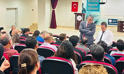 Siirt'te Sağlıkta Saha Raporu: Hekimler Anlattı, Müdür Not Aldı