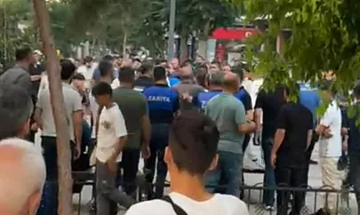 Siirt'te Zabıta ile Seyyar Satıcı Arasında Gerginlik