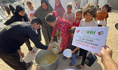 Siirtli Öğrenciler Kermeste Topladıkları Bağışla Gazze'ye Umut Oldu