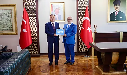 Vali Kızılkaya'dan Kurban Vekâletini Türkiye Diyanet Vakfı'na Verdi