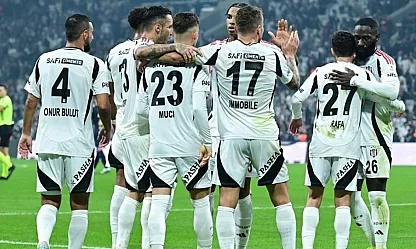 Beşiktaş'ın Yıldız İsmi Milli Maçta Sakatlandı!