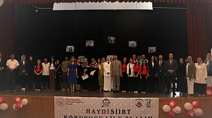 Siirt'te Aile Yılı Kapsamında Koruyucu Aileler Onurlandırıldı